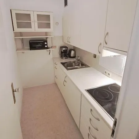 דירה With Balcony In מולהיים אן דר רור